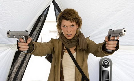 milla jovovich with guns